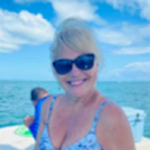 Meet your Posher, Renee